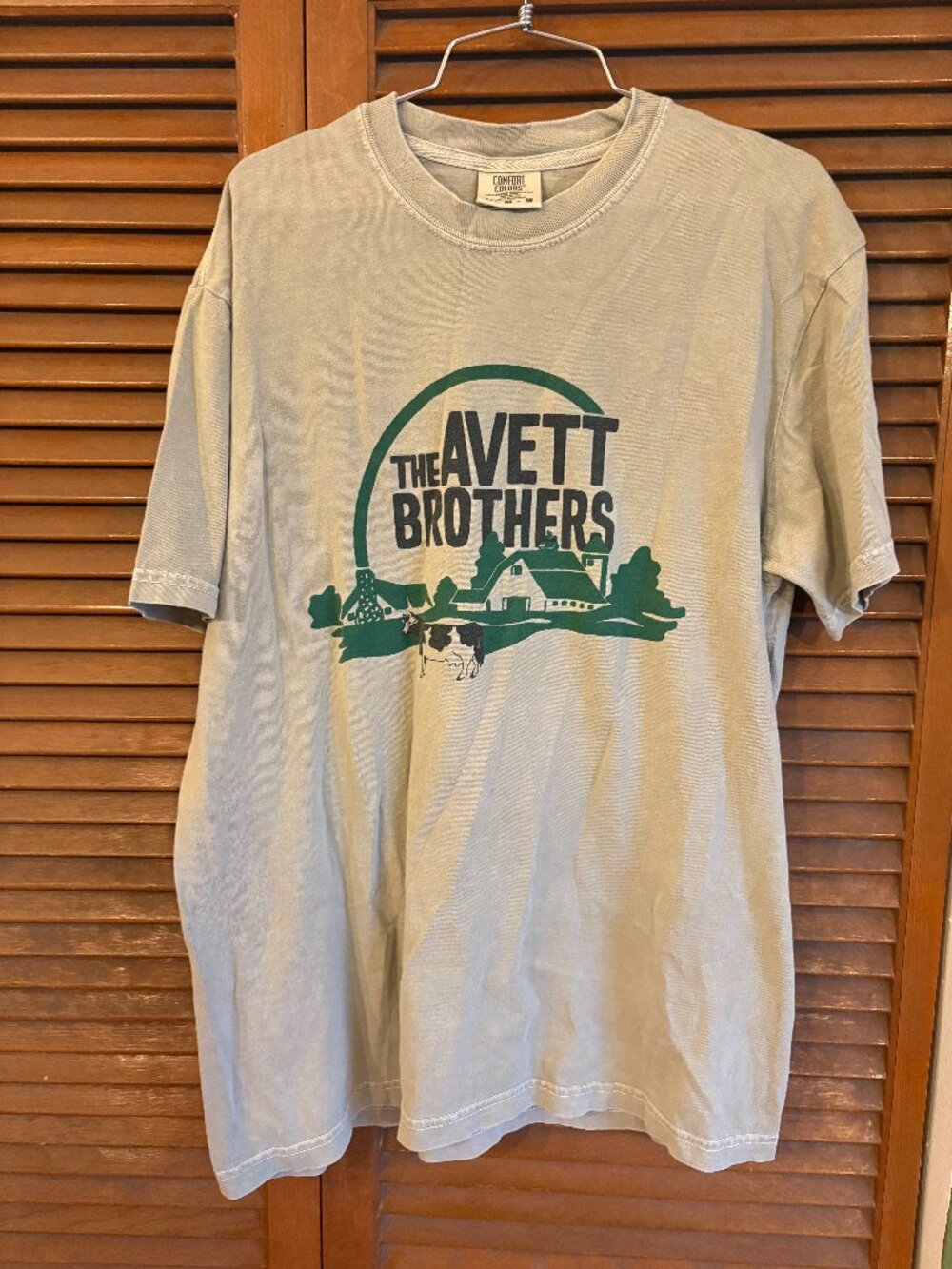 The Avett Brothers Cow Band Tee Unisex Size M Authentic Concert Merchandise